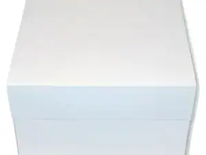 stapleless cake box in white